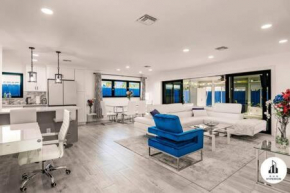 BnB Hyperion - Sunny Oasis w Pool & Florida Room